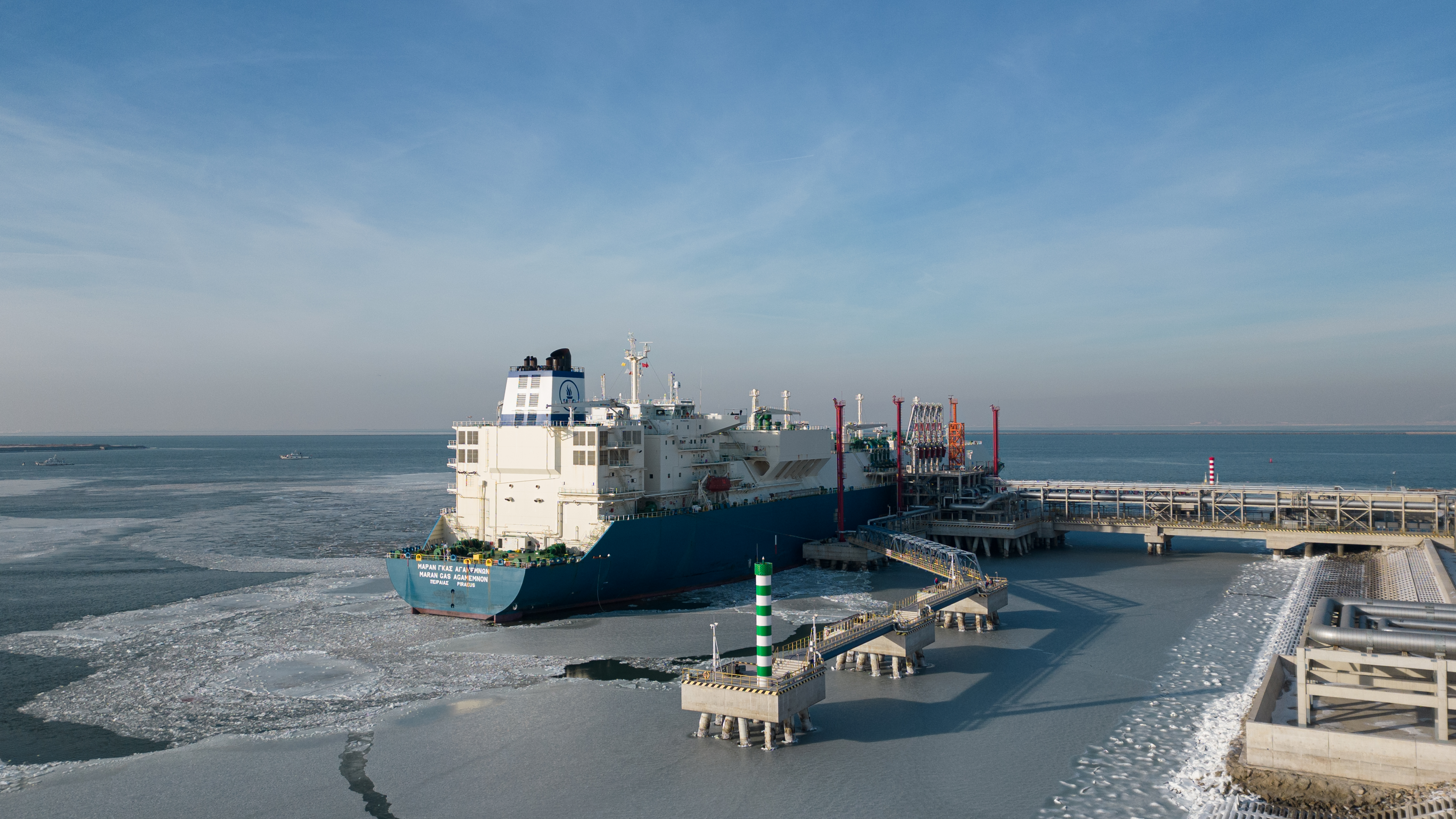 “保供有我”+北京燃气集团天津液化天然气应急储备项目部+为冬季保供书写温暖答卷+王历炫+15802209223 (2).jpg